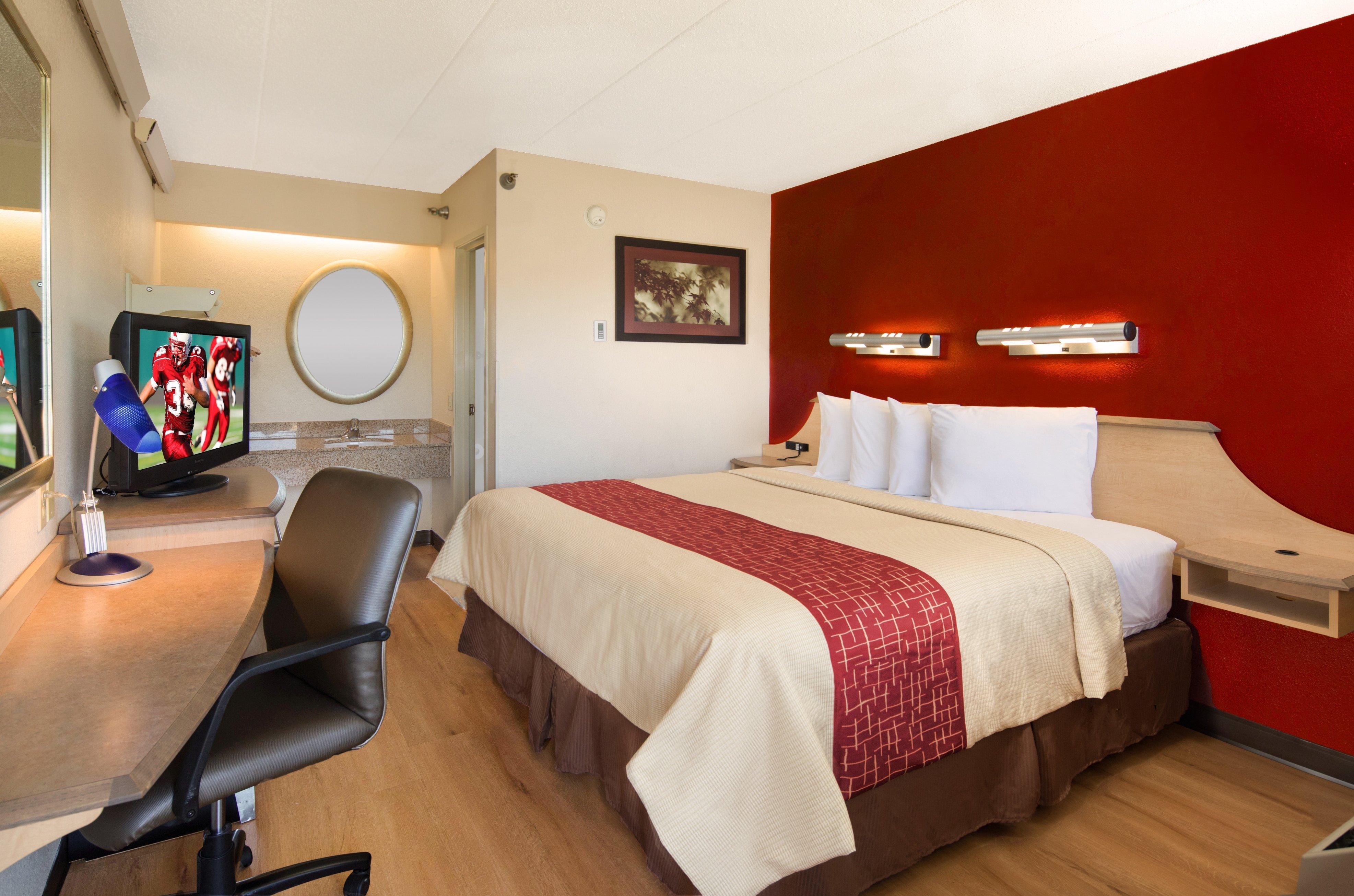 Red Roof Inn Cincinnati Northeast - Блу Аш Экстерьер фото