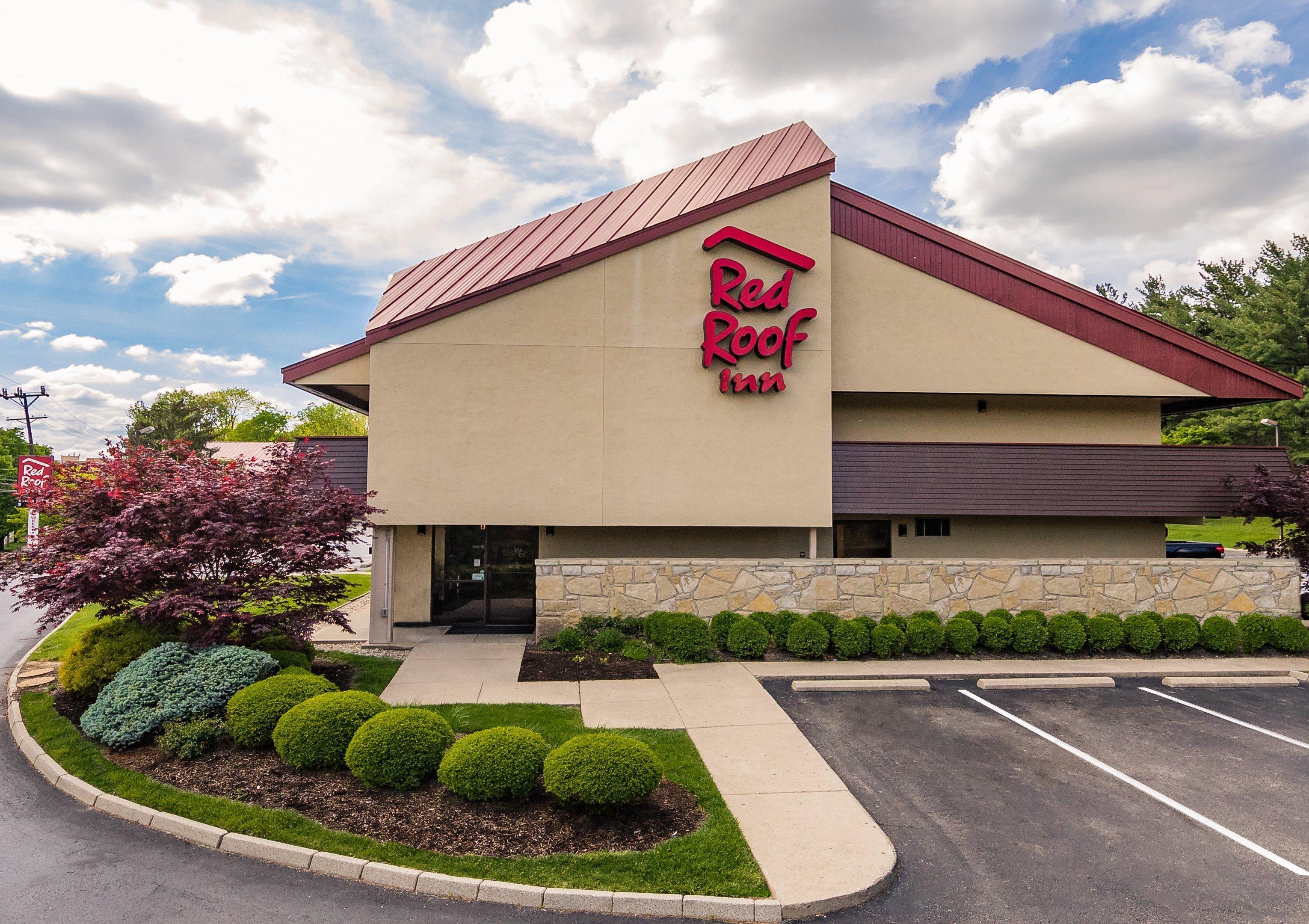 Red Roof Inn Cincinnati Northeast - Блу Аш Экстерьер фото