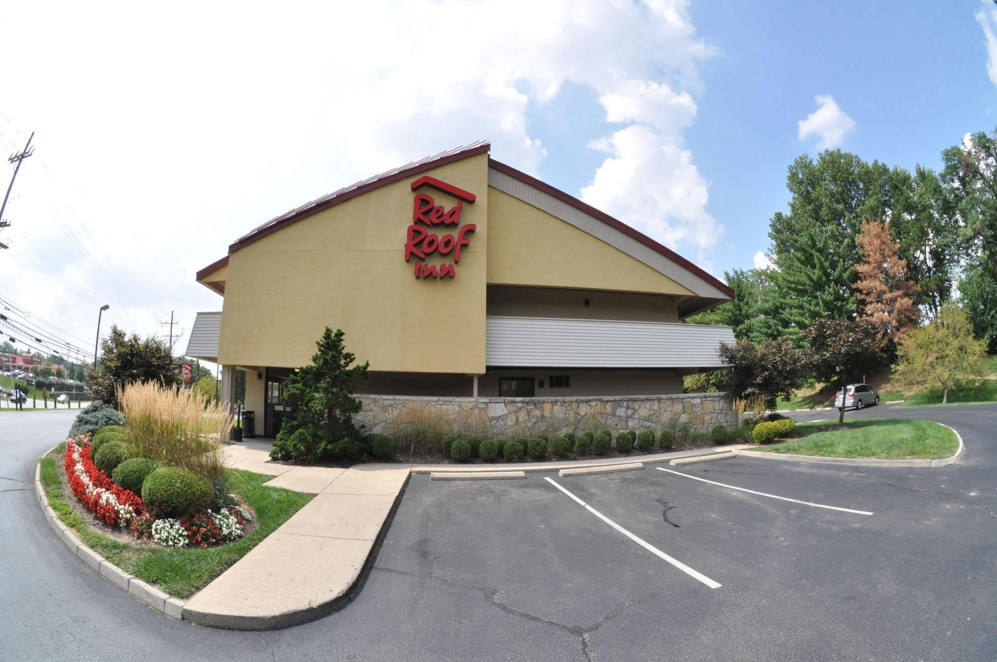 Red Roof Inn Cincinnati Northeast - Блу Аш Экстерьер фото